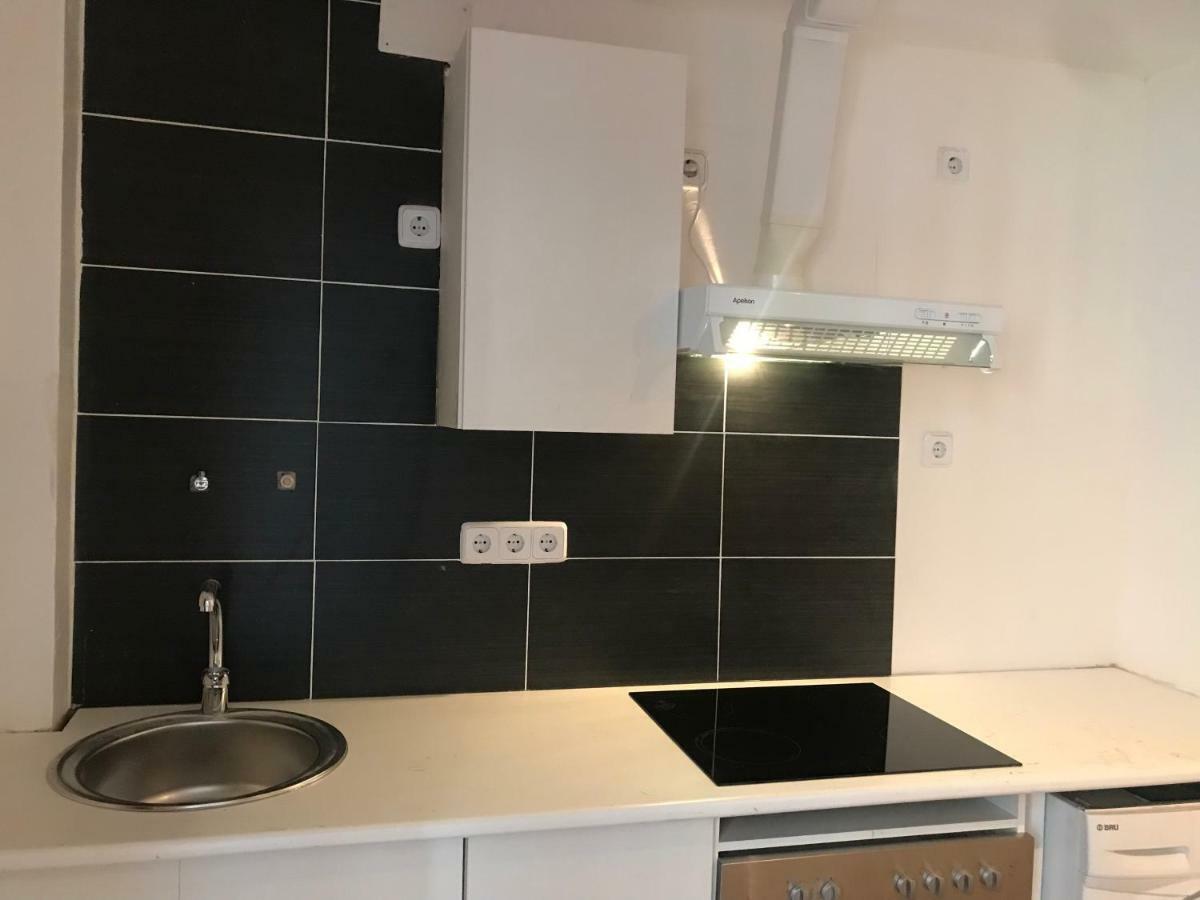 Apartamentos Pandiellos I Madrid Extérieur photo
