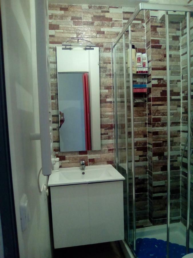 Apartamentos Pandiellos I Madrid Extérieur photo