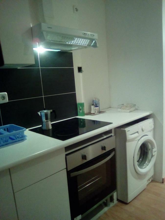 Apartamentos Pandiellos I Madrid Extérieur photo
